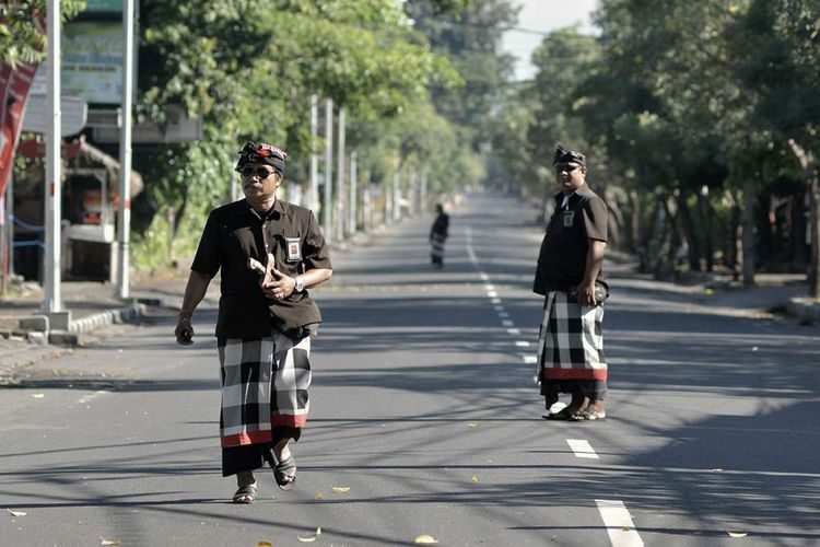 Preparing for Nyepi